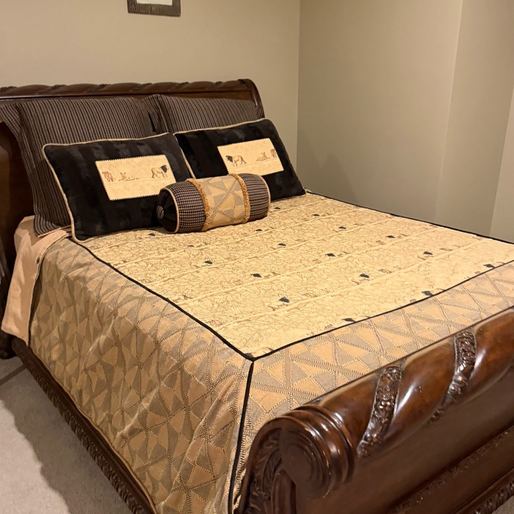 Eastern Accents Lion 6-Piece Duvet Set Tan Brown Luxury Bedding Queen